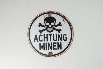 Vintage ACHTUNG MINEN waarschuwingsbord – Duitse