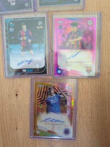 2025/26 Topps Gesigneerde kaart, Serialized card, Foil - 21, Verzamelen, Nieuw