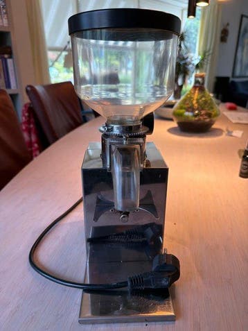 Demoka by Minimoka - Democa - Koffiemolen - Demoka - Staal,