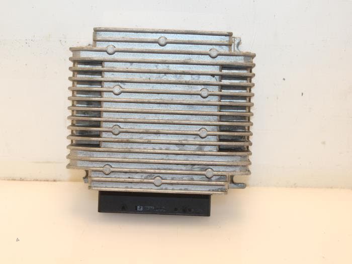 Radio versterker Tesla Model S O109525, Auto-onderdelen, Elektronica en Kabels