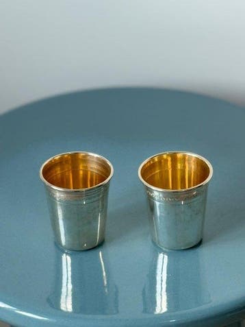 Doopbeker (2) - .925 zilver - Prachtig, verguld interieur