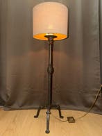 Staande lamp - Smeedijzer - statief gotiek middeleeuws
