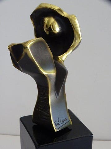Jose Lucas (1945-2023) - Sculpture, Chaqueta - 29.5 cm -, Antiek en Kunst