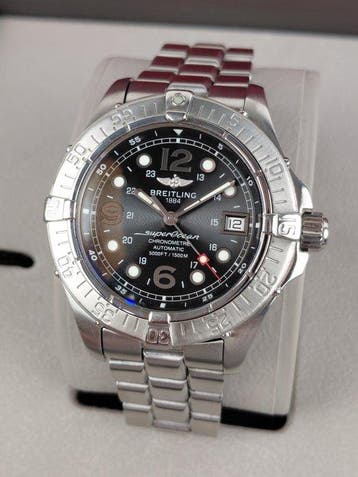 Breitling - Superocean - 5000FT/1500M - Automatic - Date -, Handtassen en Accessoires, Nieuw