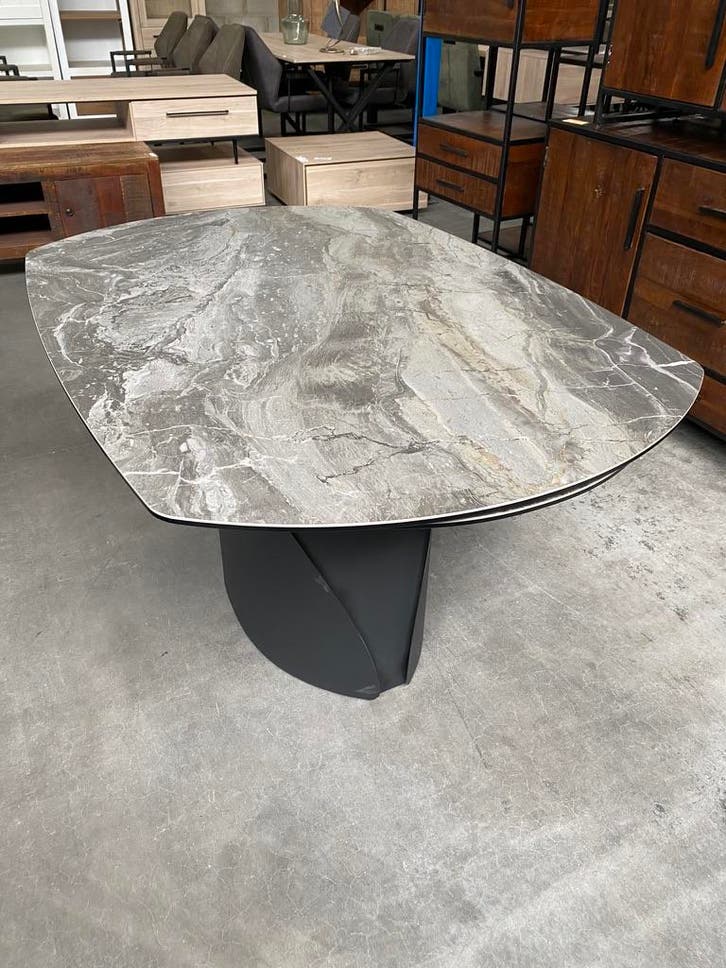 Cerata eettafel uitschuifbaar, keramiek (nieuw, A-keuze), Huis en Inrichting, Tafels | Eettafels, Nieuw, Metaal, Overige materialen