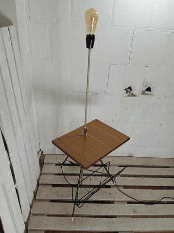 Bijzettafel - Staal, Plastic, Hout - Vintage vloerlamp met