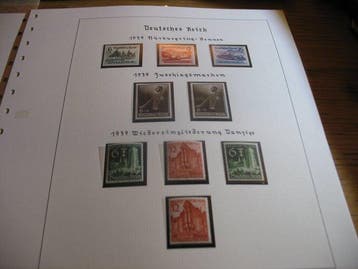 Empire allemand - 1939-1945 avec timbres officiels, complets