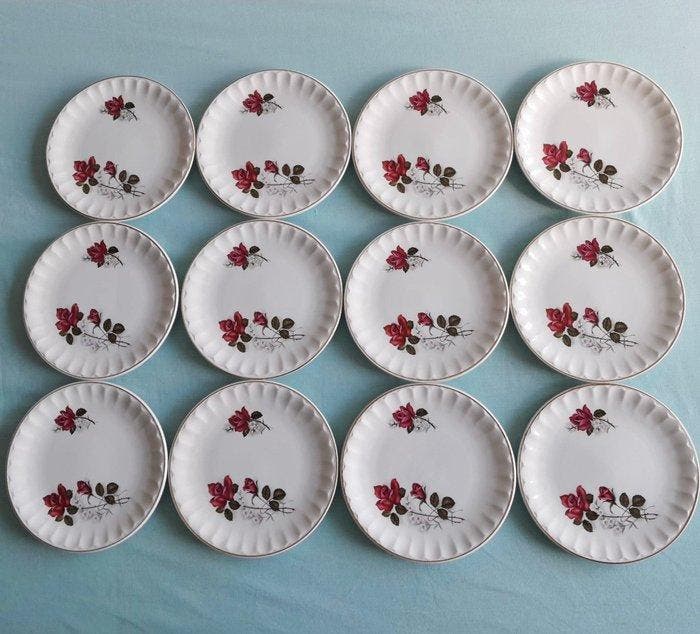 marcy - Tafelservies voor 12 (12) - Bloemen Bordeaux &, Antiquités & Art, Antiquités | Meubles | Tables