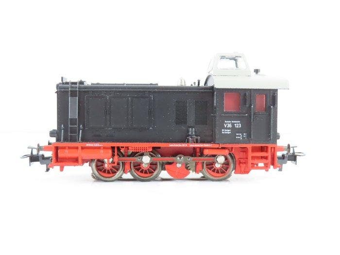 Märklin H0 - 3546 - Diesellocomotief (1) - V36 met 5 sterren, Hobby en Vrije tijd, Modeltreinen | H0