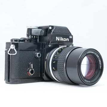 Nikon F2 Photomic DP-1 + Ai NIKKOR 135mm F3.5 Analoge camera, Nieuw
