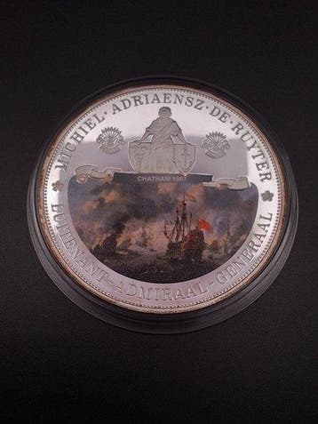 Nederland. Lot van 4 verzilverde herdenkingsmedailles -