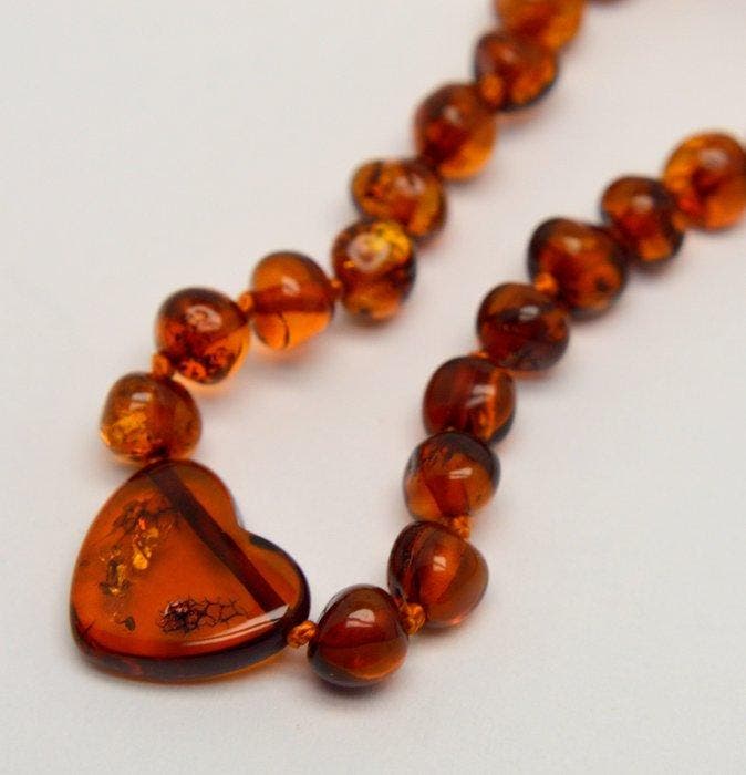 Barnsteen - Natuurlijke Baltische amber - Hartvorm - 38 cm -, Verzamelen, Mineralen en Fossielen