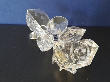 Swarovski - Beeldje - Rose branch - 890285 - Box +