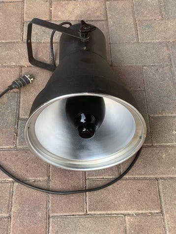 Lampe - vernicié - Grand projecteur industriel dépoque pour