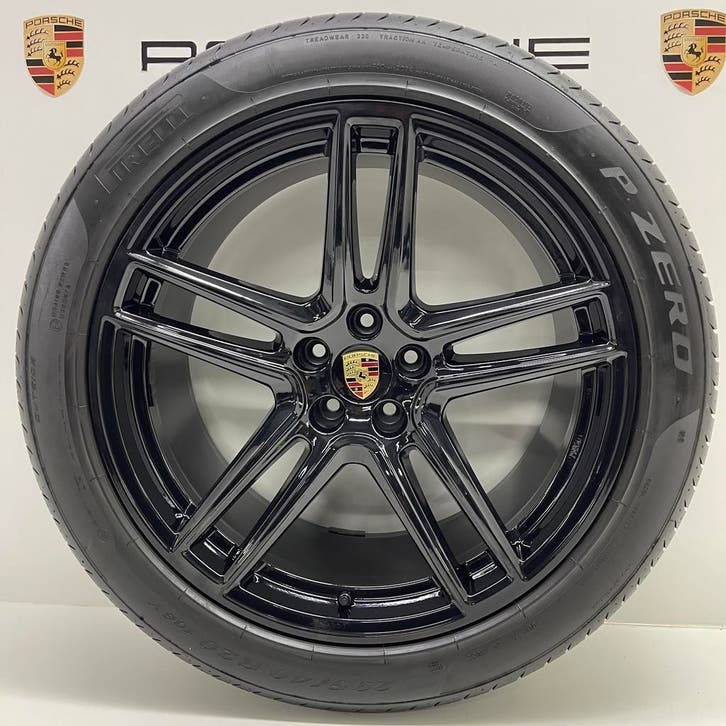 Porsche Macan II ORIGINELE 20inch Turbo II zwart met banden, Auto-onderdelen, Banden en Velgen, 20 inch, 295 mm, Personenwagen