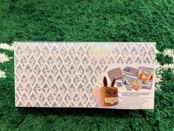 Pokémon Sealed box - Scarlet & Violet - Prismatic Evolutions, Nieuw
