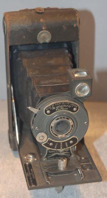 Kodak, ENSIGN Greyhound en N° 2 folding Autografic Brownie