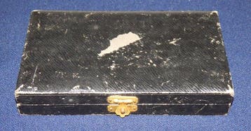 Set van 12 zilveren tafelnummers met haakje (circa 1920)