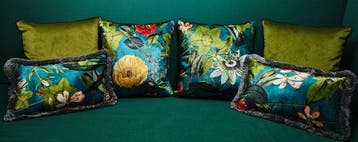 Kussenset met Passiflora van Clarke&Clarke, stof, vulling, Antiek en Kunst