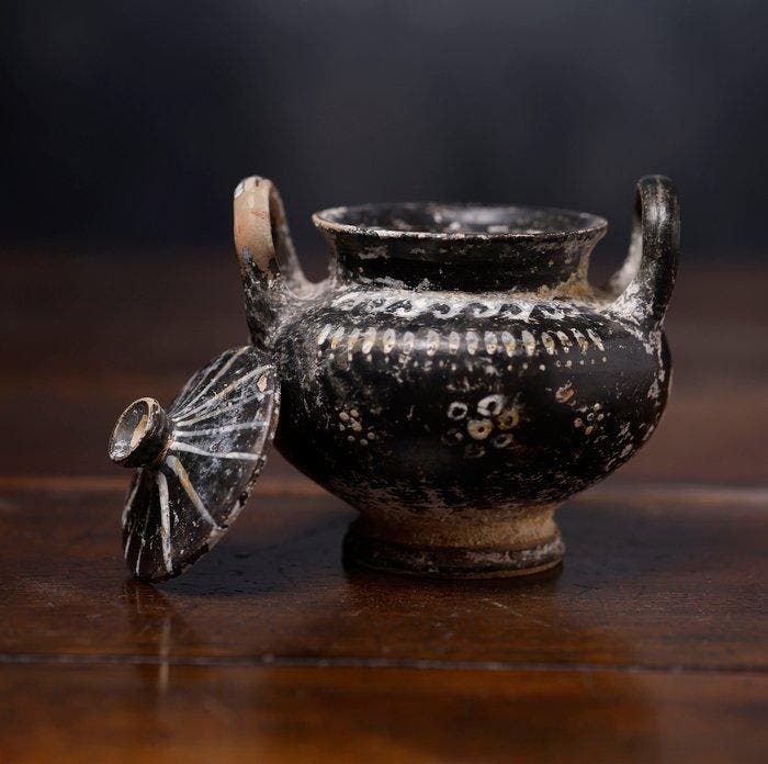 Oud-Griekenland, Keramiek Bruiloft Lebes met Lid - 8 cm, Verzamelen, Mineralen en Fossielen