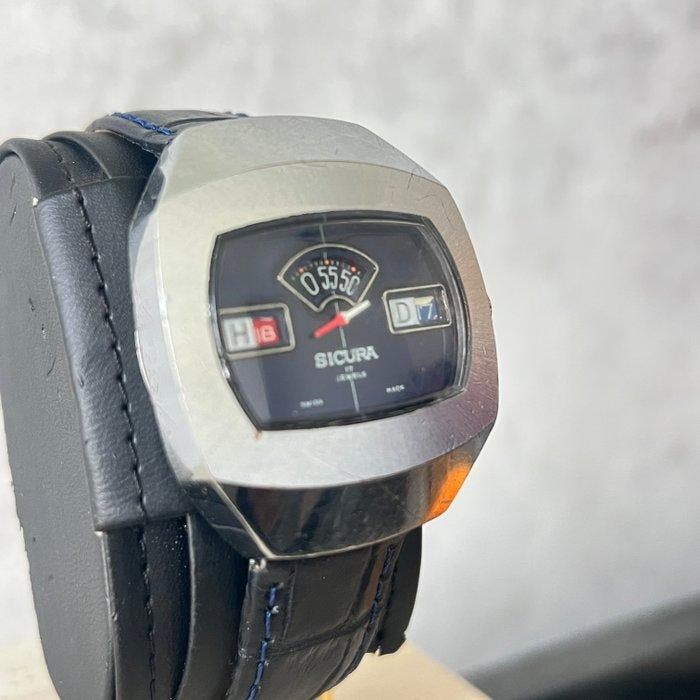Sicura - Jumpwatch day date xl - Zonder minimumprijs - Heren, Handtassen en Accessoires, Horloges | Heren