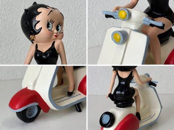 Figuur - ***BETTY BOOP on RETRO VESPA***– Pop-Art