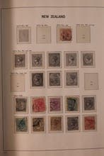 Nouvelle-Zélande 1865/1985 - Collection en deux DAVO Crystal