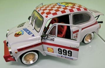 Revell 1:18 - Model sportwagen - Fiat 600 Abarth 1000 TC