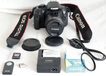 Canon EOS 700D + EF-S 18-55mm 1:3.5-5.6 III en overige