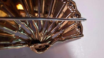 Broche - 18 karaat Geel goud Saffier - Synthetische