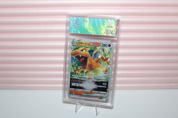 Pokémon - 1 Graded card - Charizard 015/100 Full art, Foil -, Hobby en Vrije tijd, Verzamelkaartspellen | Pokémon