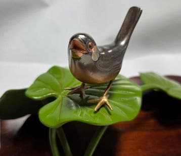 Java Sparrow on Fuki Leaves - Sculpture - Bronze
