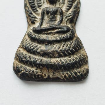 Indochinois anciens Métal mélangé XS Buddha assis sur le