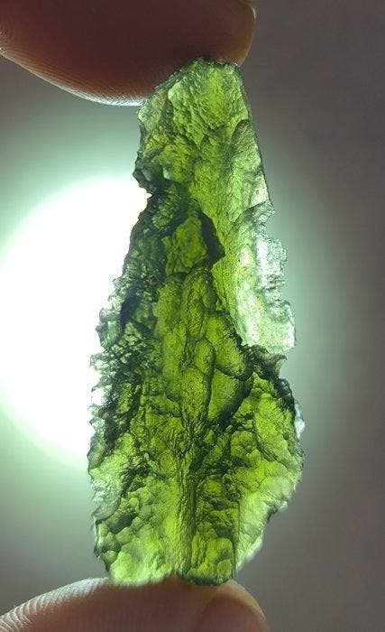 Moldaviet uit Chrášany, Zuid-Bohemen - Hoogte: 50 mm -, Verzamelen, Mineralen en Fossielen