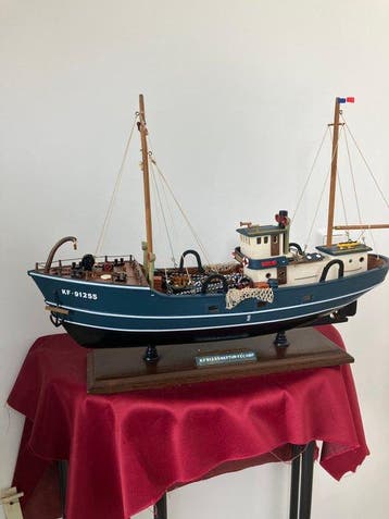 Objets maritimes - Neptun uit Fecamp (Fr) - Bois- KF-91255