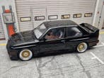 Solido 1:18 - Modelauto - BMW E30 M3 evolution 1990 met, Hobby en Vrije tijd, Nieuw