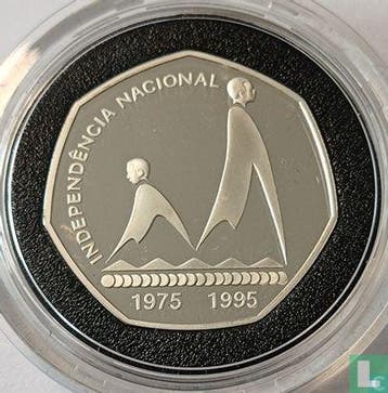 Kaapverdië 200 escudos 1995 (PROOF) 20th anniversary Ind.., Timbres & Monnaies, Monnaies | Afrique, Verzenden, Losse munt