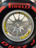 Pneu complet sur la roue - Pirelli - O.Z - Formule 1 **** NO