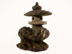 Stone lantern made from Kyushu - Natural stone (tuff) -