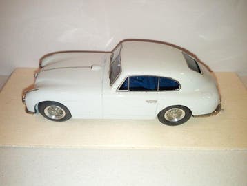 SMTS Models 1:43 - Modelauto - Aston Martin DB2 2* serie, Nieuw
