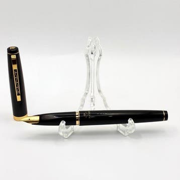 Platinum - Vintage Black & Gold - 18K Nib - Personalized