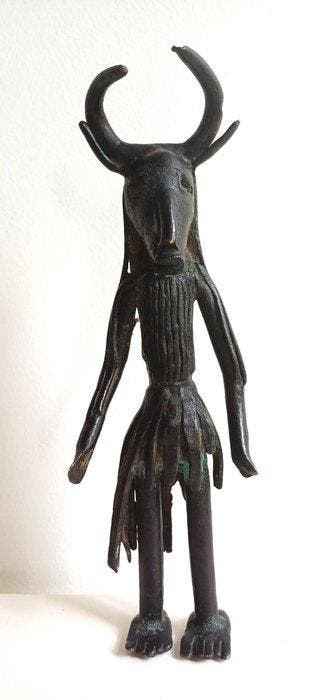 Fétiche en bronze dun homme à tête de cerf - Yoruba -, Antiek en Kunst, Kunst | Niet-Westerse kunst