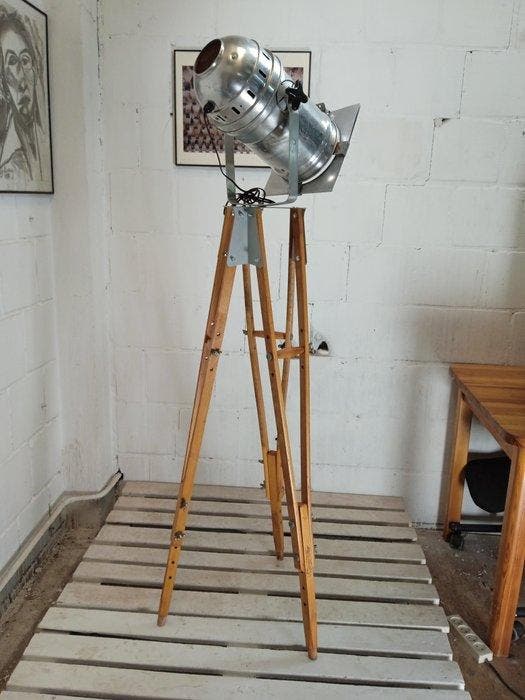 Lampadaire trépied - Réflecteur vintage sur trépied - Métal,, Antiek en Kunst, Curiosa en Brocante