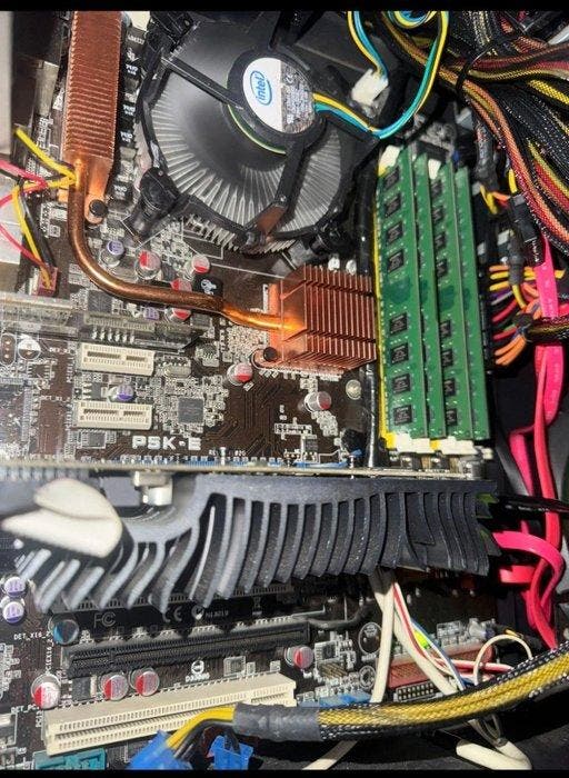 Asus P5K-E - Computer, Consoles de jeu & Jeux vidéo, Consoles de jeu | Accessoires Autre