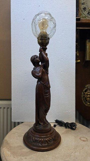 Lamp - Hout - Houtgesneden lamp