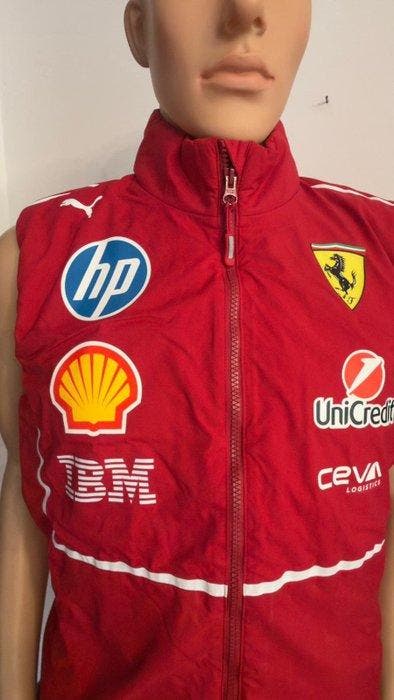 Ferrari - Formule 1 - SF team Gilet - 2025 - Teamkleding, Verzamelen, Automerken, Motoren en Formule 1