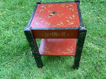 Tafel - Hout - Hinderlooper tafeltje