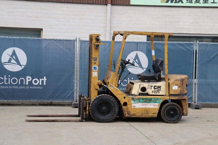 Veiling: Heftruck TCM FD25 Diesel 2500kg 3.0m, Zakelijke goederen, Machines en Bouw | Heftrucks en Intern transport, Ophalen