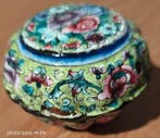 Boîte - Cuivre, Émail - Boîte gommée en cloisonné