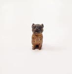 sculptuur, Très petit chien de type molossoïde assis -